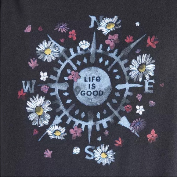 NWT Life Is Good Women's High-Low
Crusher Tank Top Beauty in All DIRECTIONS - Picture 1 of 9